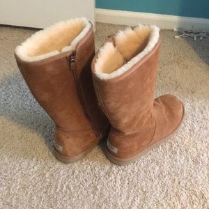 Brown uggs